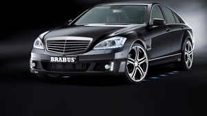 Limuzina de 750 CP și 340 km/h!