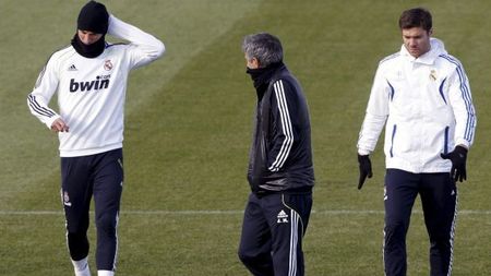 Mou, în război cu încă un "galactic"?** De ce îl amenință cu banca pe al doilea căpitan al Realului