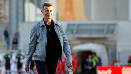 Ovidiu Burcă, pe cale să ducă Dinamo unde a promis: în play-off! Victorie cu CSC Dumbrăvița și ”câinii” continuă să spere: ”Am avut intensitate foarte bună”. Jucătorul remarcat individual: ”E talentat”