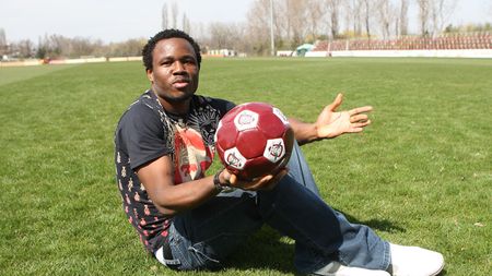 Adefemi a semnat cu Boulogne**