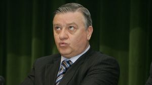 Sandu: "Indiferent cine va face delegările, arbitri vor mai greși"