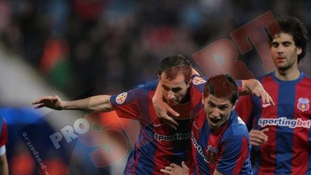 "Puțini jucători au calitățile lui Tănase,** dar acum nu poate trage echipa dupa el"