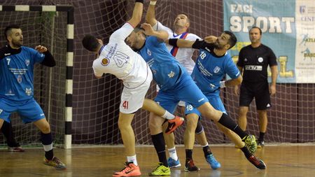 Gest de mare caracter făcut de handbalistul Marius Novanc după ce și-a pierdut cumpătul în meciul CSM București - Poli Timișoara. "Îmi cer scuze public"