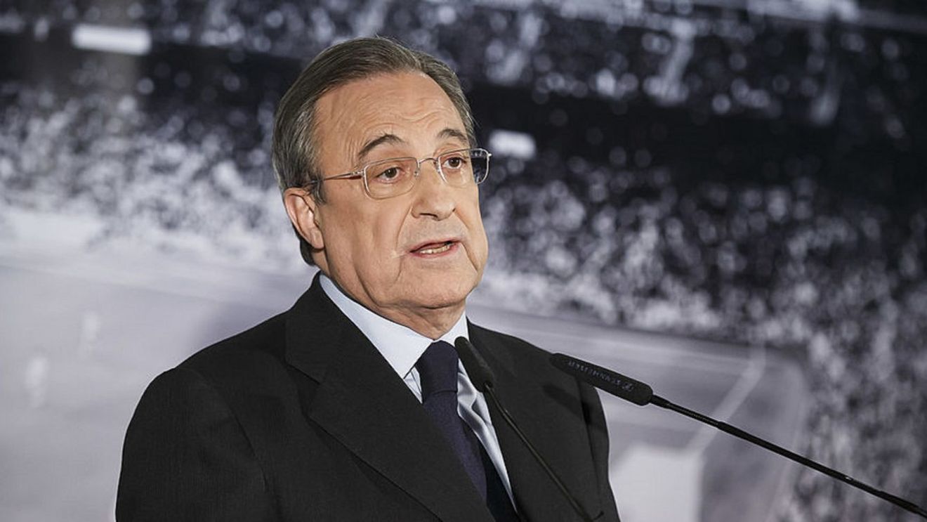Mașina în care se afla Florentino Perez, lovită de un alt autoturism! Accidentul cu președintele lui Real Madrid, surprins de camerele de supraveghere | VIDEO