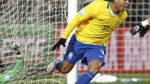 Manchester oferă 16 milioane de lire pe Luis Fabiano