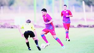 Frații Costea au făcut spectacol!** Steaua - CS Buftea 3-0!