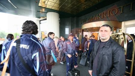 FOTO Napoli a sosit la București!** Cardoso: "E un meci special pentru mine, tatăl meu este dinamovist!"