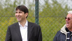 "Ilie mi-a spus că mai bine se spânzură decât să se consulte cu Piți"