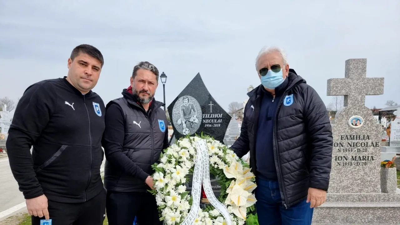Universitatea Craiova şi fanii din Peluza Nord l-au omagiat pe Nae Tilihoi. Trei ani de la dispariţia fundaşului Craiovei Maxima