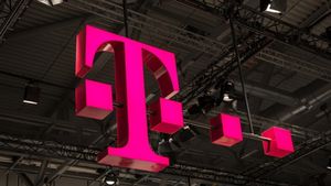 Telekom a cerut retragerea licențelor pentru două posturi