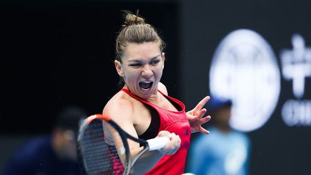 Prima reacție a Simonei Halep după victoria din meciul de debut din Singapore. "Mi-am îmbunătățit serviciul!"