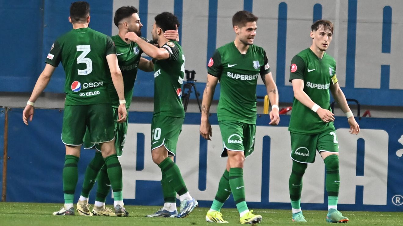 Povestea celui mai in formă fotbalist de la Farul! A plecat de acasă la 13 ani, de la Brăila la Ovidiu, la sfatul lui Gică Hagi. Cum arăta acum 7 ani atacantul. SPECIAL