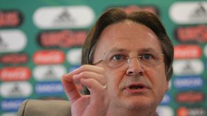 Viorel Duru anunță sancțiuni noi: "Cluburile în insolvență pot fi penalizate cu până la 14 puncte în sezonul 2015-2016"