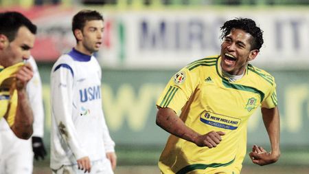 Costly, "bijuteria" Vasluiului!** Ar putea fi revelația CM 2010, în viziunea L'Equipe!