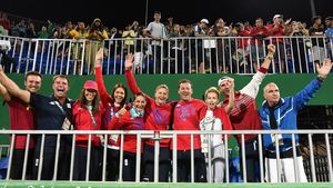 FOTO ȘI VIDEO | Galeria tricoloră a triumfat în infernul de la Rio! Florin și Horia, purtați spre victorie de Irina, Monica, Andreea și Raluca