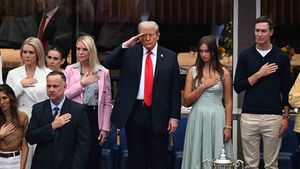 Trump a fost huiduit la finala US Open, dar Casa Albă a intervenit în forță: „Creier de dimensiunea unui bob de mazăre”