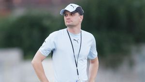 Primul meci pentru CS Universitatea Craiova! Trupa lui Lincar a învins pe Mladost Lucani cu 2-0