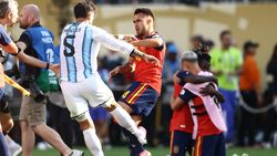 CM 2026 Bătaie generală după Spania – Argentina 1-0. Imagini de necrezut: Paredes și-a împărțit pumni cu Gavi și Eric Garcia