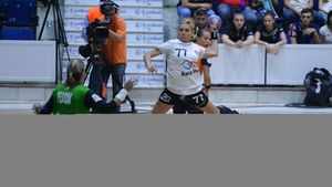 Titlul, Europa și evitarea retrogradării! Campionatul de handbal feminin se reia cu obiective importante pentru toate cele 14 echipe 