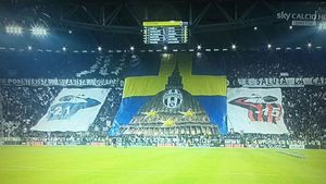 FOTO:** Fanii lui Juventus și-au lovit rivalii în orgoliu cu o coregrafie impresionantă afișată la meciul cu AC Milan! Juve - Milan 1-0