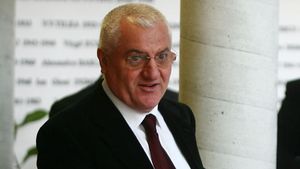 "Mihai Stoica nu poate fi sancționat pentru ce a spus despre Matei, putea să-i dea și cu o piatră în cap"