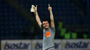 CS Dinamo a oficializat despărțirea de Florin Bratu! ”Câinii” din Liga 2 l-au cooptat în staff și pe ”Eroul de la Liberec”