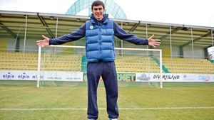 Încă o mare eroare a portarului pe care Reghe îl aduce gratis la Steaua!** Cum și-a "îngropat" Niță echipa