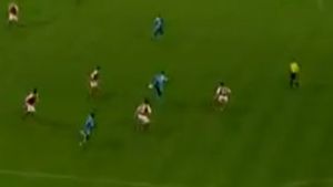 VIDEO** El a inventat "călcâiul lui Dumnezeu"! Vezi o execuție de geniu!