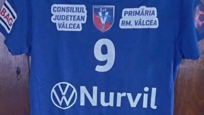 Prima reacție de la SCM Râmnicu Vâlcea după ce fostul antrenor Bent Dahl a fost jefuit de bunuri în valoare de 15.000 de euro! „Regretăm sincer”