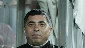 Turcu: "Muresan, un taranus de la Gherla"