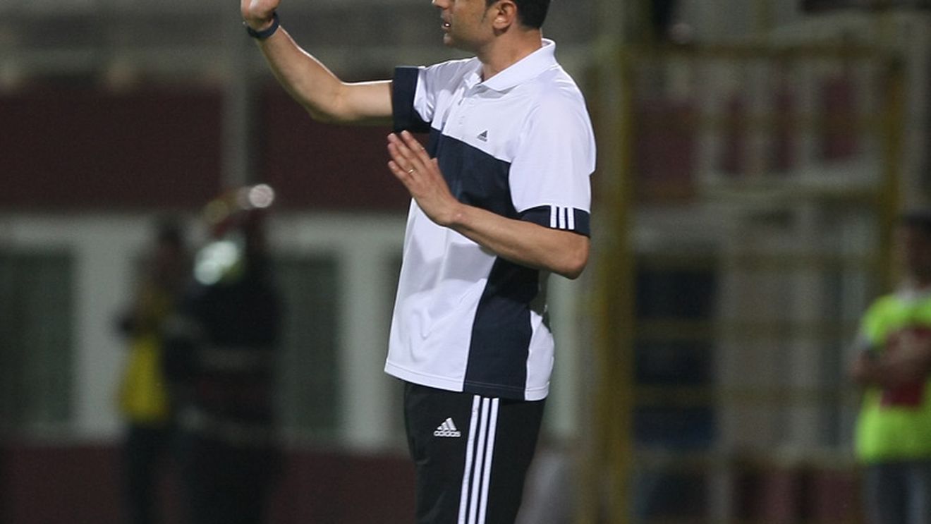 "CFR e favorită, **dar nu va avea un meci ușor!"