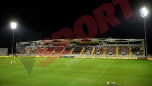 Prinde contur o nouă euro-arenă! Azi a fost inaugurată tribuna. FOTO: Noua 'bijuterie' din Liga 1