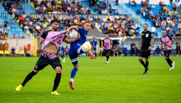 A sperat, a condus, dar a pierdut din nou. Continuă criza pentru CSM Olimpia Satu Mare, care a cedat și contra Corvinului. Bogdan Lobonț: ”E frustrant să pierzi al 6-lea meci, să primești iar patru goluri”