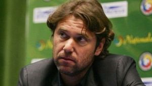 Florin Răducioiu revine la Dinamo! Mircea Rednic l-a convins și l-a prezentat deja: „Acum vorbește bine românește!”