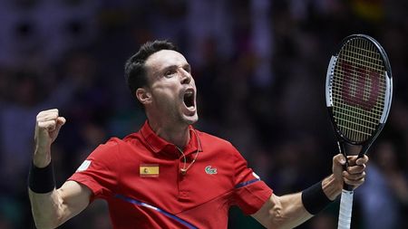 Spania - Canada, 1-0, în finala Cupei Davis, după primul meci. Bautista Agut a revenit în echipă cu victorie netă, după drama trăită la jumătatea săptămânii