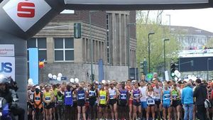 FOTO | Un român a câștigat maratonul de la Dusseldorf, stabilind un nou record personal: "Felicitări, Marius"