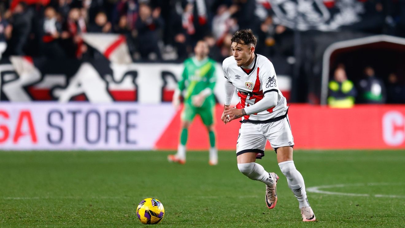 „Merită o statuie!”. Andrei Rațiu are Spania la picioare, după o nouă prestație care urgentează transferul la FC Barcelona