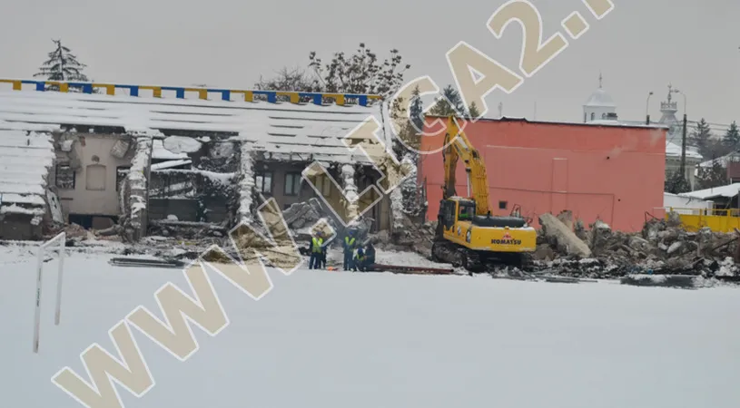 Lucrările pentru demolarea stadionului 