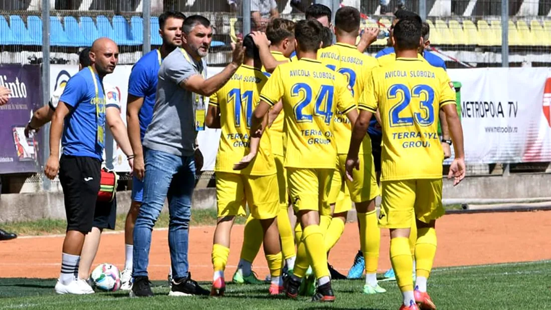 Unirea Slobozia, liderul surpriză al Ligii 2 după trei etape. Echipa lui Adrian Mihalcea a înregistrat scorul campionatului acasă la FC Brașov: ”Dacă făceam 0-0 eram la fel de mulțumit. Pentru mine este cea mai categorică victorie ca antrenor”
