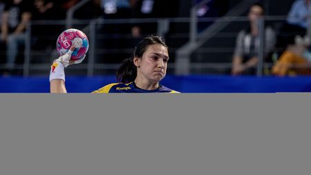 Oferta primită de Cristina Neagu într-un moment foarte greu: "Vrem să semneze cu noi până în 2021!"