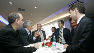 "Câinii" latră** la Giovanni