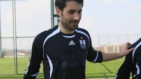 "Sper ca Mircea Lucescu să nu fie pe bancă nici la retur!"**