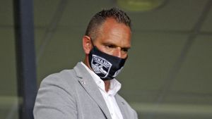 Florin Prunea îl distruge pe Pablo Cortacero. „Este o jignire pentru istoria lui Dinamo! Trebuie luat de pe aeroport! E vorba de înșelăciune!”