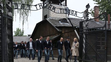 Rasismul a lovit deja!** Olanda - Danemarca, azi 19:00! Vezi o infografie de efect a arenei din Harkov