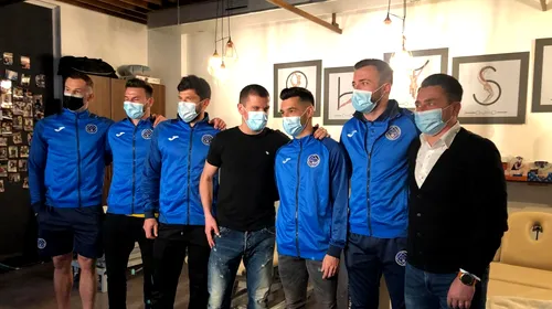 Ilie Poenaru și-a dus jucătorii de la Academica Clinceni la clinica lui Alex Bourceanu! Fostul căpitan de la FCSB face legea și acolo: „Vă rog să faceți liniște, băieți!”. Paul Pîrvulescu i-a pus o vorbă bună fostului coleg | FOTO & VIDEO