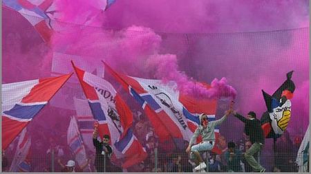 Becali:** "Voi închide Peluza Sud** din cauza bannerului!"