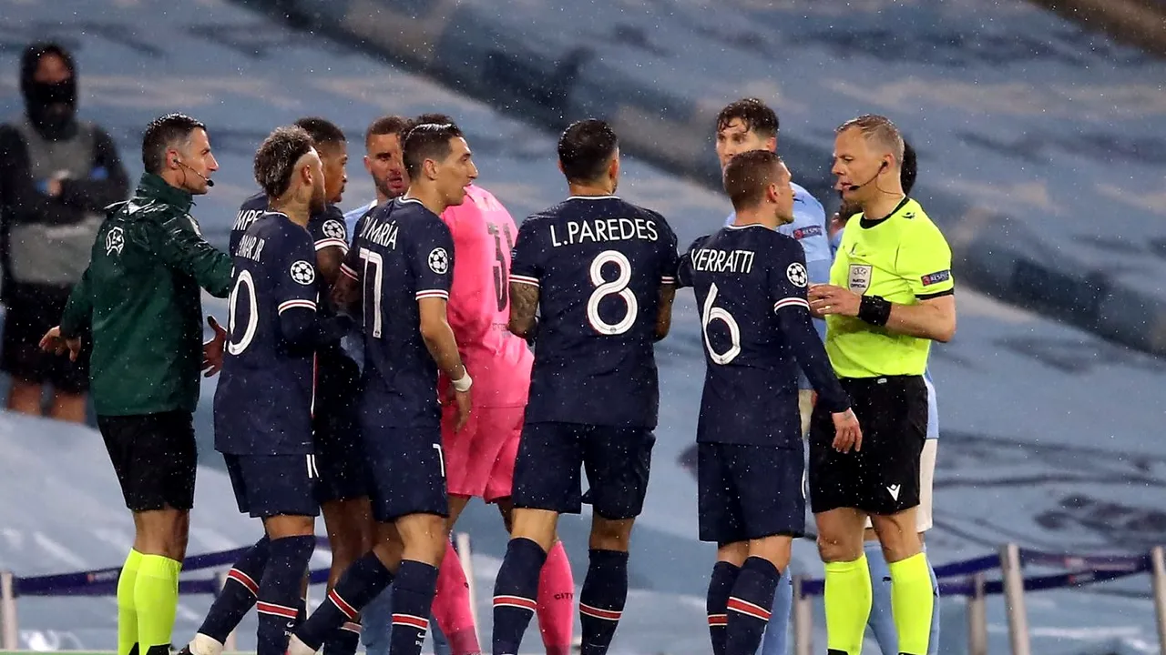 Scandal imens după Manchester City - PSG! Arbitrul, acuzat că i-a insultat pe jucătorii campioanei Franței: „Mi-a spus să te f**!”