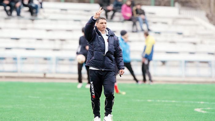 "Sunt un nebun, dar un nebun corect!"** Ganea răspunde ironiilor după "exilul" din Moldova! Cronica dezastrului din Liga 1: "Puteam să o fac și pe bunica antrenor"