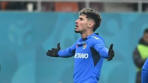 Florinel Coman, dezvăluiri despre problemele care l-au tras în jos! Nu viața extrasportivă e motivul principal: ce pastile lua cu pumnul vedeta lui Gigi Becali