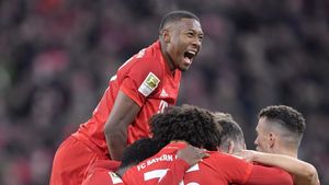 Autogolul incredibil al lui David Alaba de la Bayern - Barcelona! Catalanii, luați prin surprindere | VIDEO